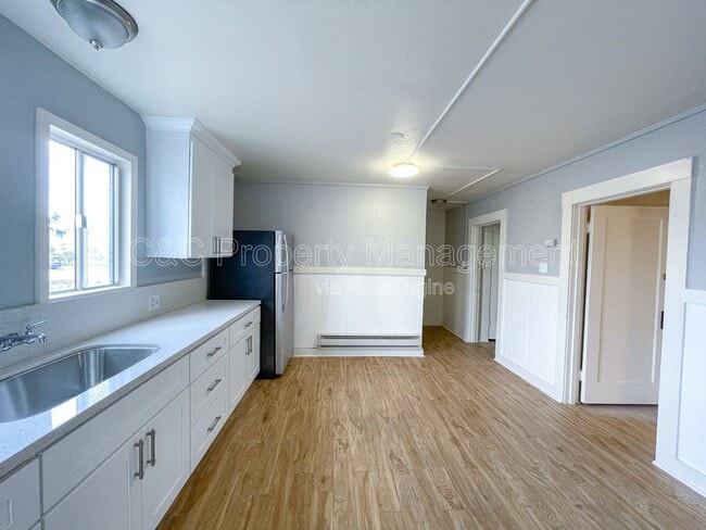 Photo - 464 Cortes St Unit B