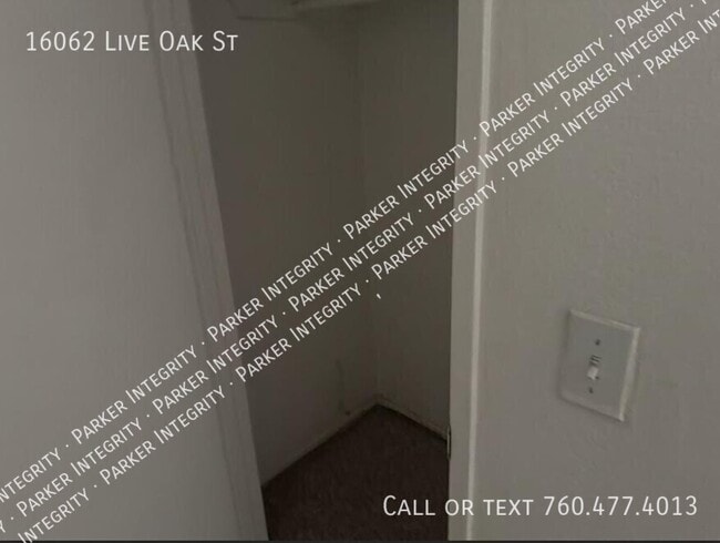 Photo - 16062 Live Oak St