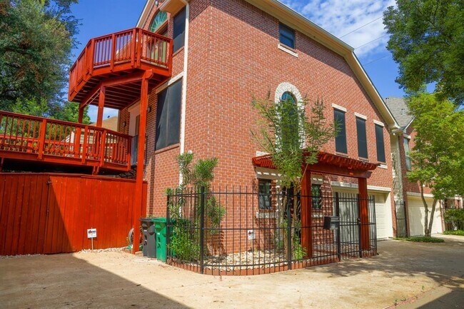 Photo - 1606 Park St