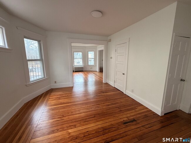 Photo - 621 Elm St