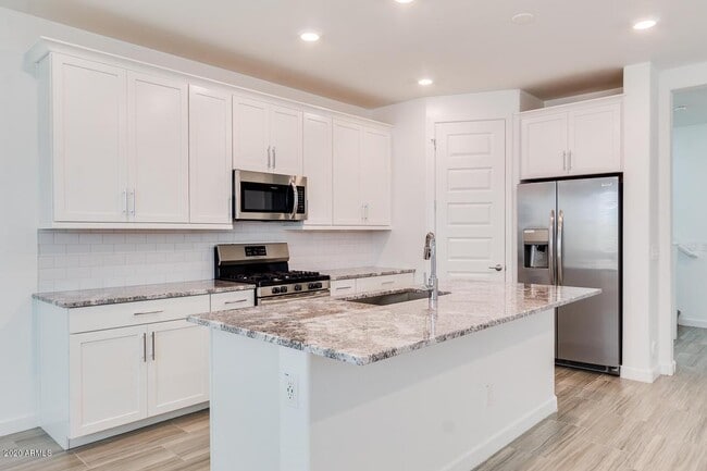 Photo - 1070 E Marlin Dr