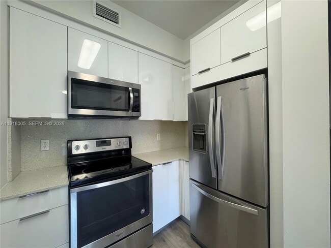 Building Photo - 7300 NW 114th Ave Unit 306-6