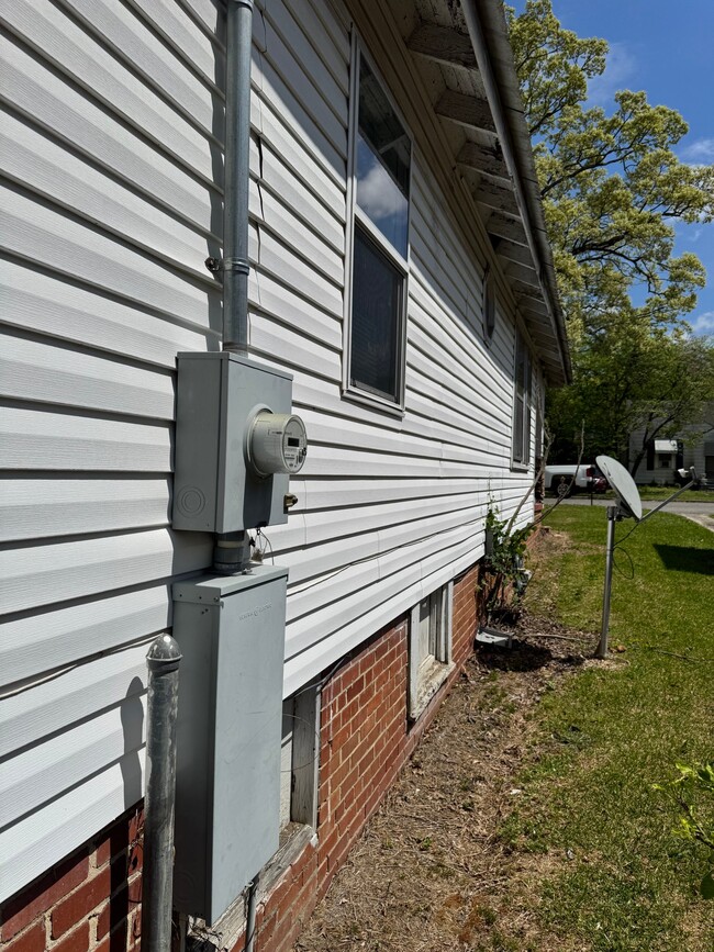 Photo - 2508 Gurnee Ave