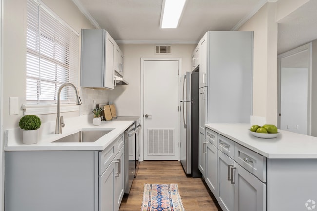 2bd/2ba kitchen