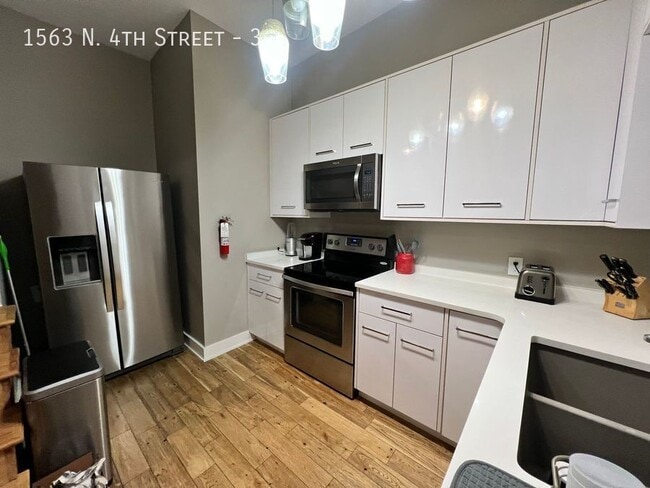 Building Photo - 1563 N 4th St Unit 3