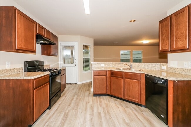 Building Photo - 5719 Kyle Cove Dr Rental