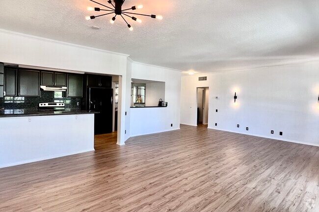 Building Photo - 8960 Cynthia St Unit 109 Rental