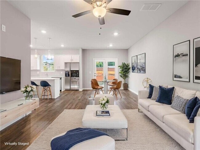 Photo - 1107 Elyse Ln