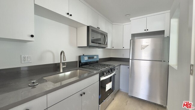 Building Photo - 1732 Crenshaw Blvd Unit 1/3 Rental