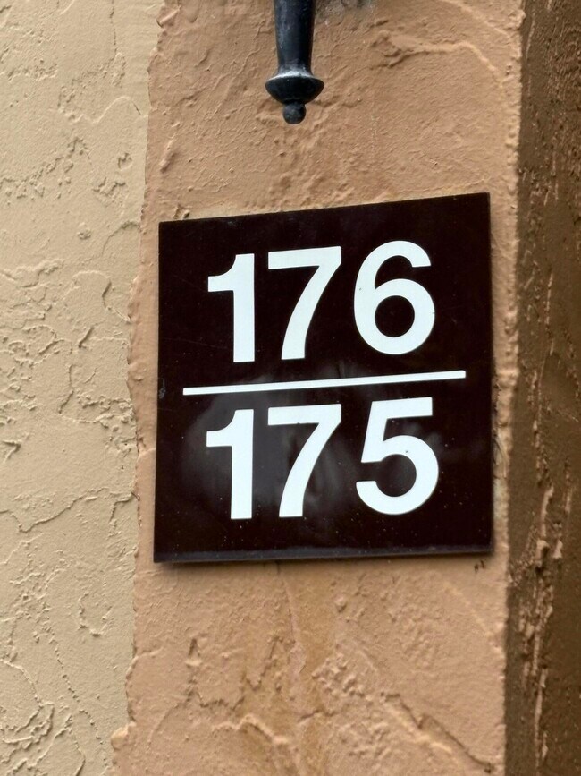 Photo - 4211 NW 19th St Unit 176