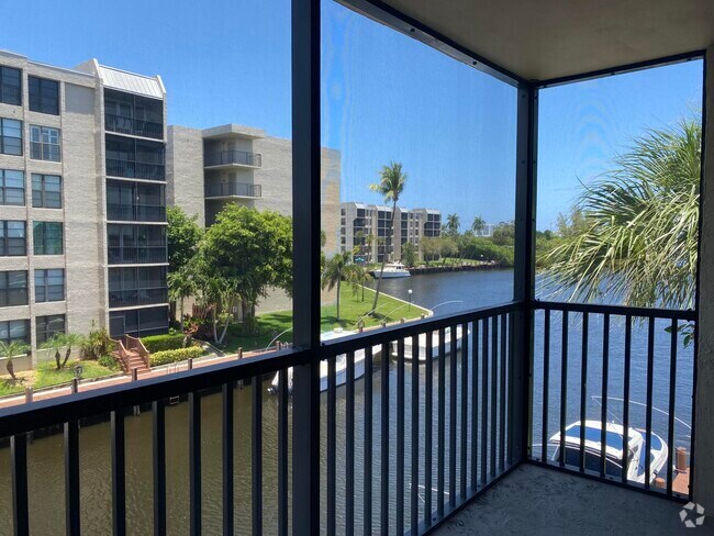 Building Photo - 12 Royal Palm Way Unit 306 Rental