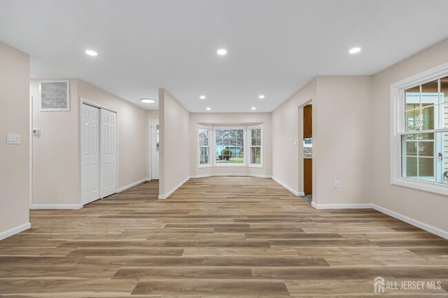 Photo - 153A Concordia Cir