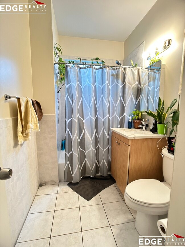 Building Photo - 71 Aldie St Unit 3