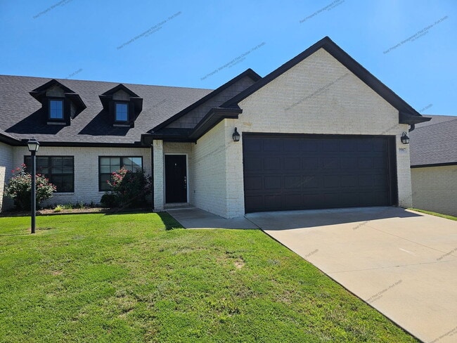 Building Photo - 9907 Landry Dr