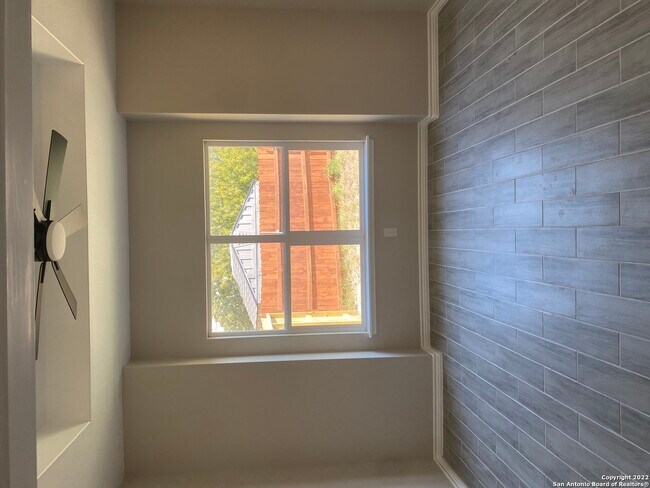 Photo - 13508 Cranbrook