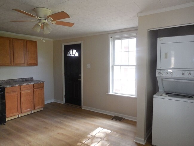 Photo - Two Bedroom Totally Rehabbed Home in Downt...