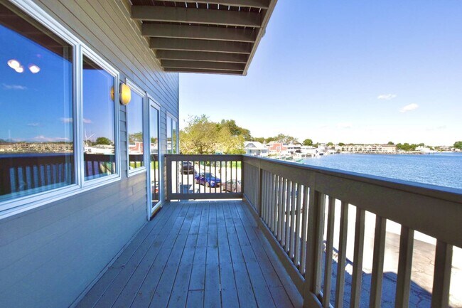 Photo - 244 Bowne St Unidad 1st Floor