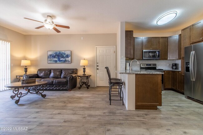 Photo - 1500 E Pusch Wilderness Dr Unidad 7106