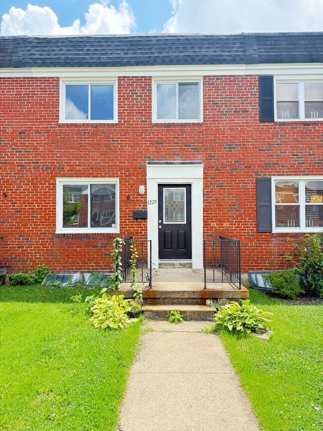 Four-Bedroom House in Parkville - Four-Bedroom House in Parkville