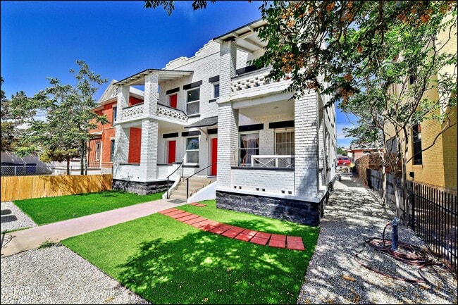 Photo - 615 Arizona Ave Unit 2