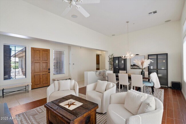 7559 E Visao Dr