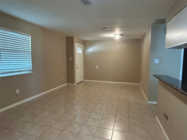 Photo - 937 Fresa Rd