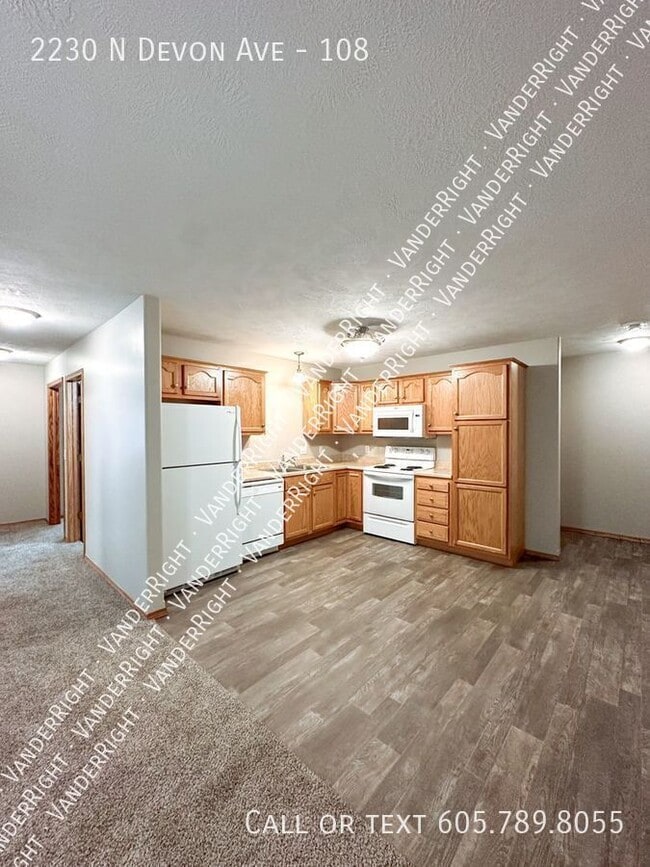 Photo - 2230 Devon Ave Unit 108