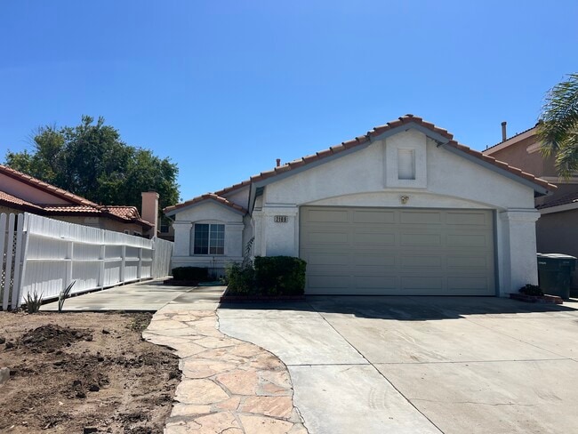 small front and back yard