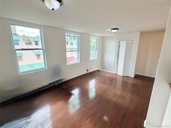 Photo - 1227 Bryant Ave Unit 2