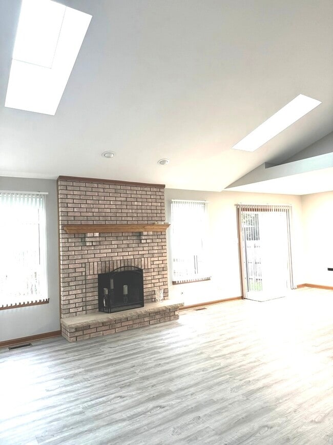 Photo - 4410 Mallard Ln