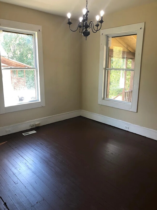 Photo - 28 Circle St