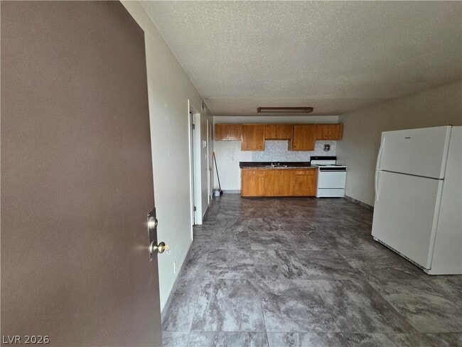 Photo - 3712 Royal Crest St Unit 6