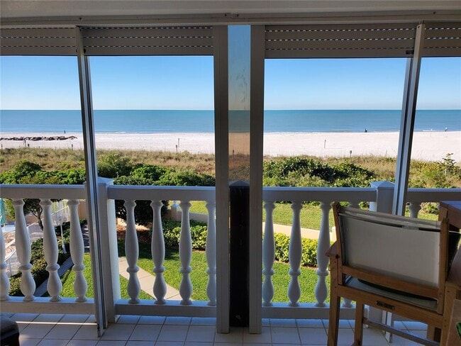 6650 Sunset Way Unit 220