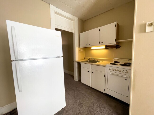 Photo - PRELEASING for AUGUST! Close to Campus Unit 216C