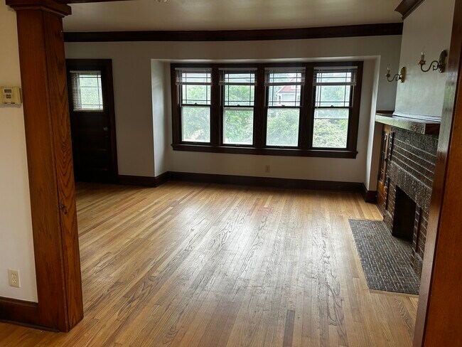 Photo - 5223 W Wisconsin Ave Apartments Unit Upper