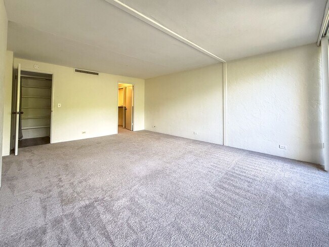 Photo - Beautiful One Bedroom in Hawaii Kai Unit 42C