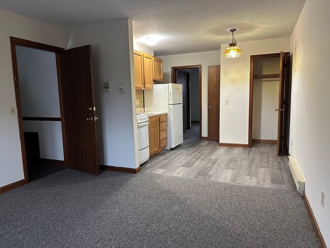 Photo - Center Court Apartments