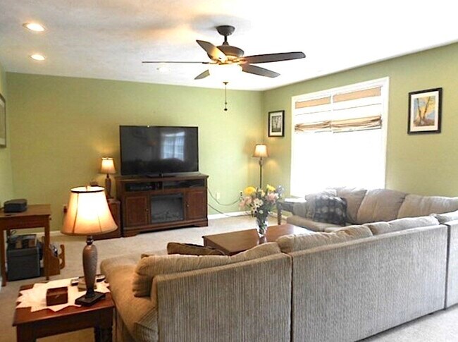 297 Providence Rd Unit 2