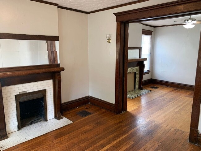 295 E 14th Ave