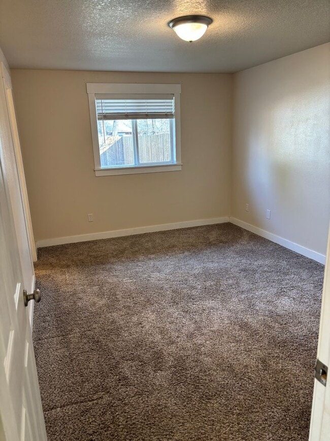 Photo - Single Story Redmond Home with Fully Fenced Yard