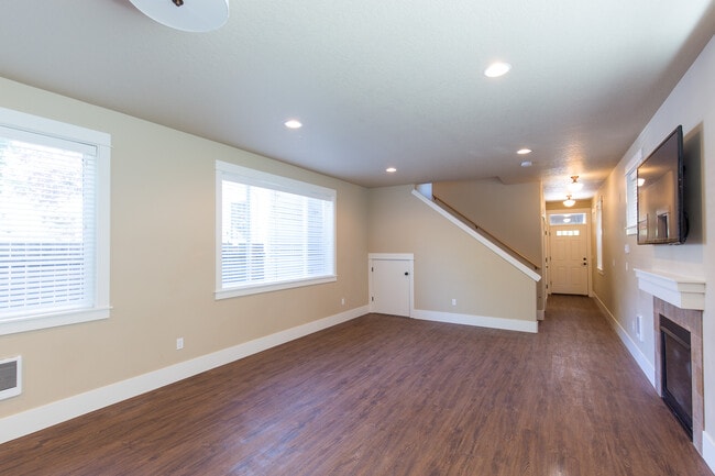 Photo - 322 NW 17th St