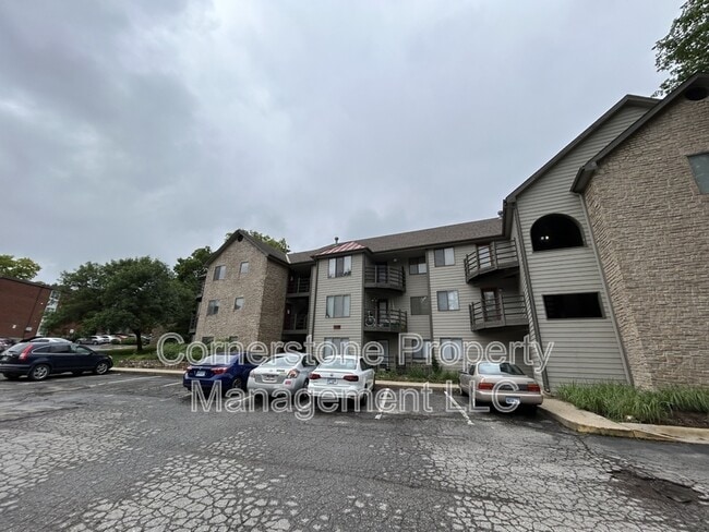 Building Photo - 1000 Emery Rd