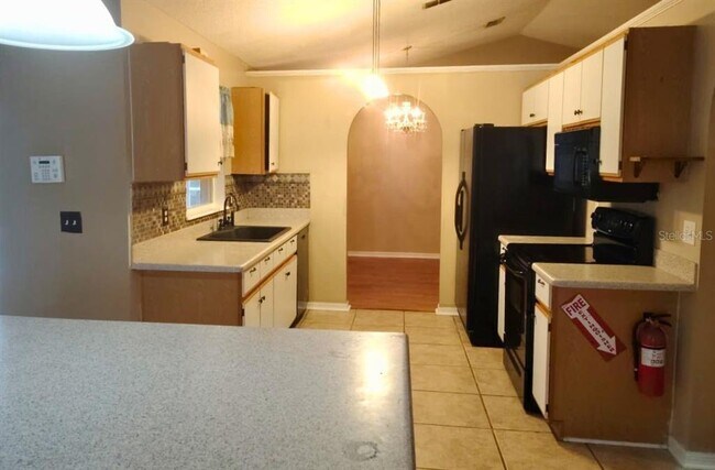 Photo - 326 Hanging Moss Rd