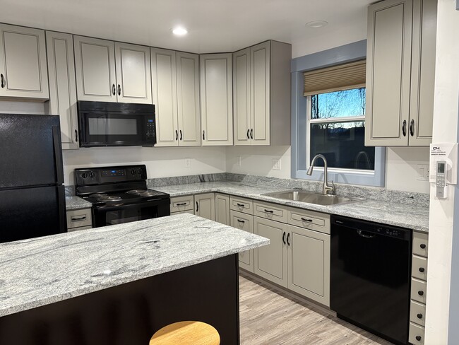 Photo - 621 4th St Unit Studio apartment