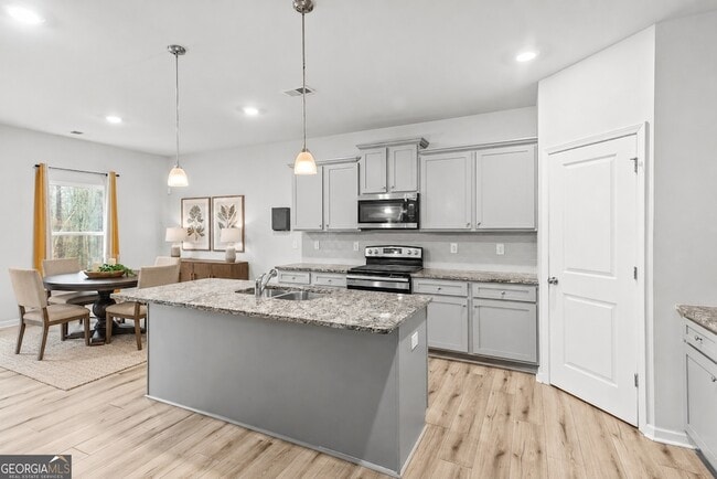 Photo - 328 Orchid Dr
