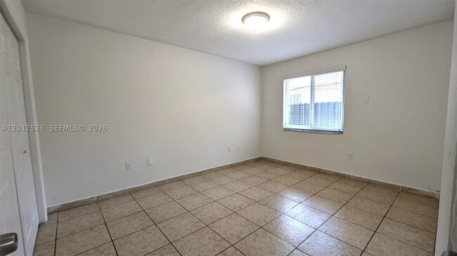 Photo - 3525 SW 25th St Unit 1