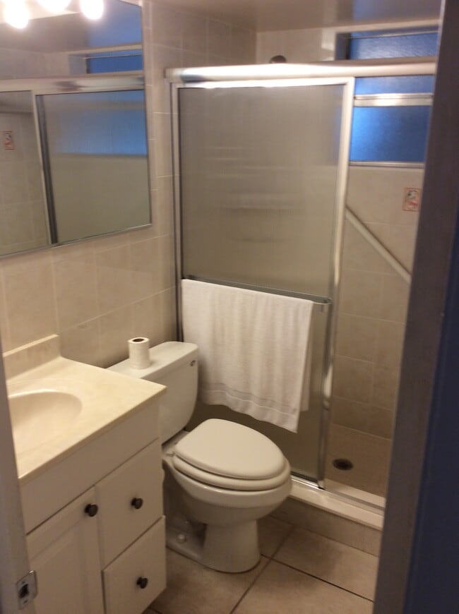 Photo - 908 Anglers Way