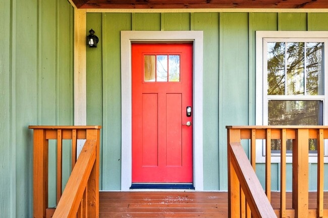 Photo - Black Mountain Long Term Rental!