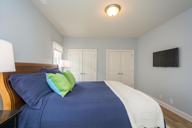 Photo - Stunning Like-New Norton Commons Fully Furnished Condo for Rent!