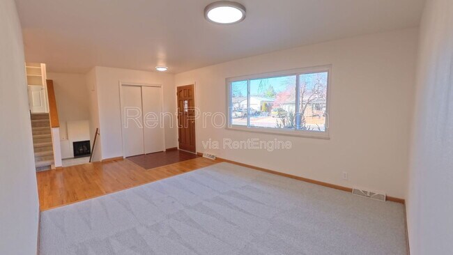 Photo - 1028 Skyline Dr